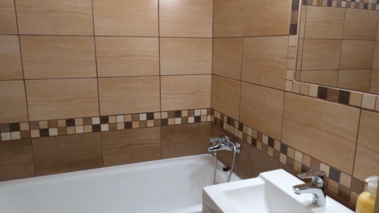 Gesztenyes Apartman Miskolc Exterior foto