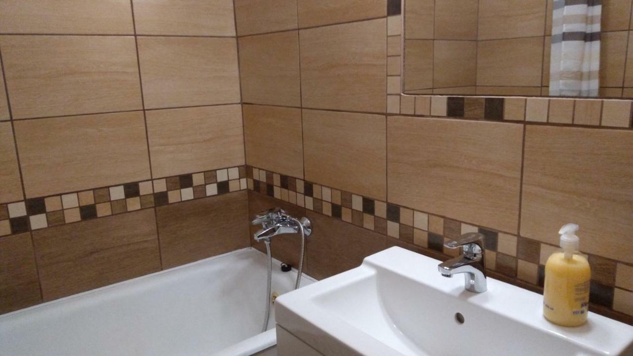 Gesztenyes Apartman Miskolc Exterior foto