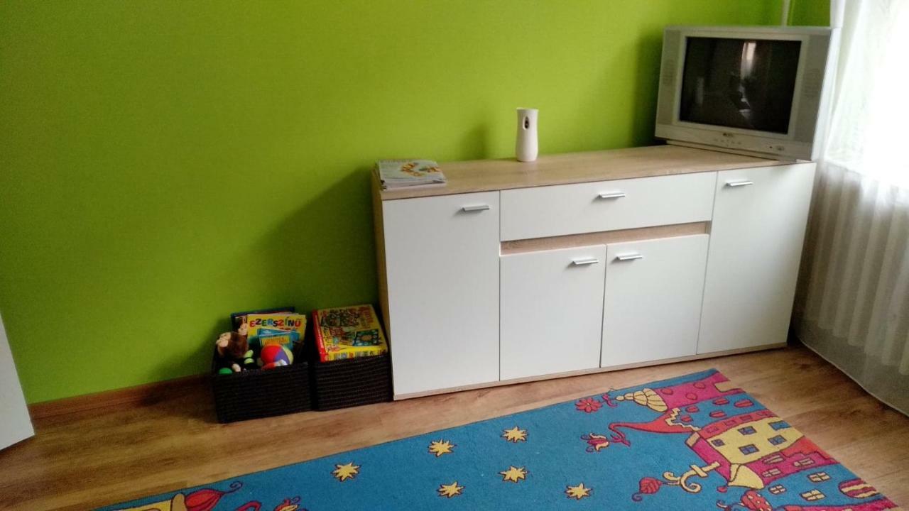 Gesztenyes Apartman Miskolc Exterior foto