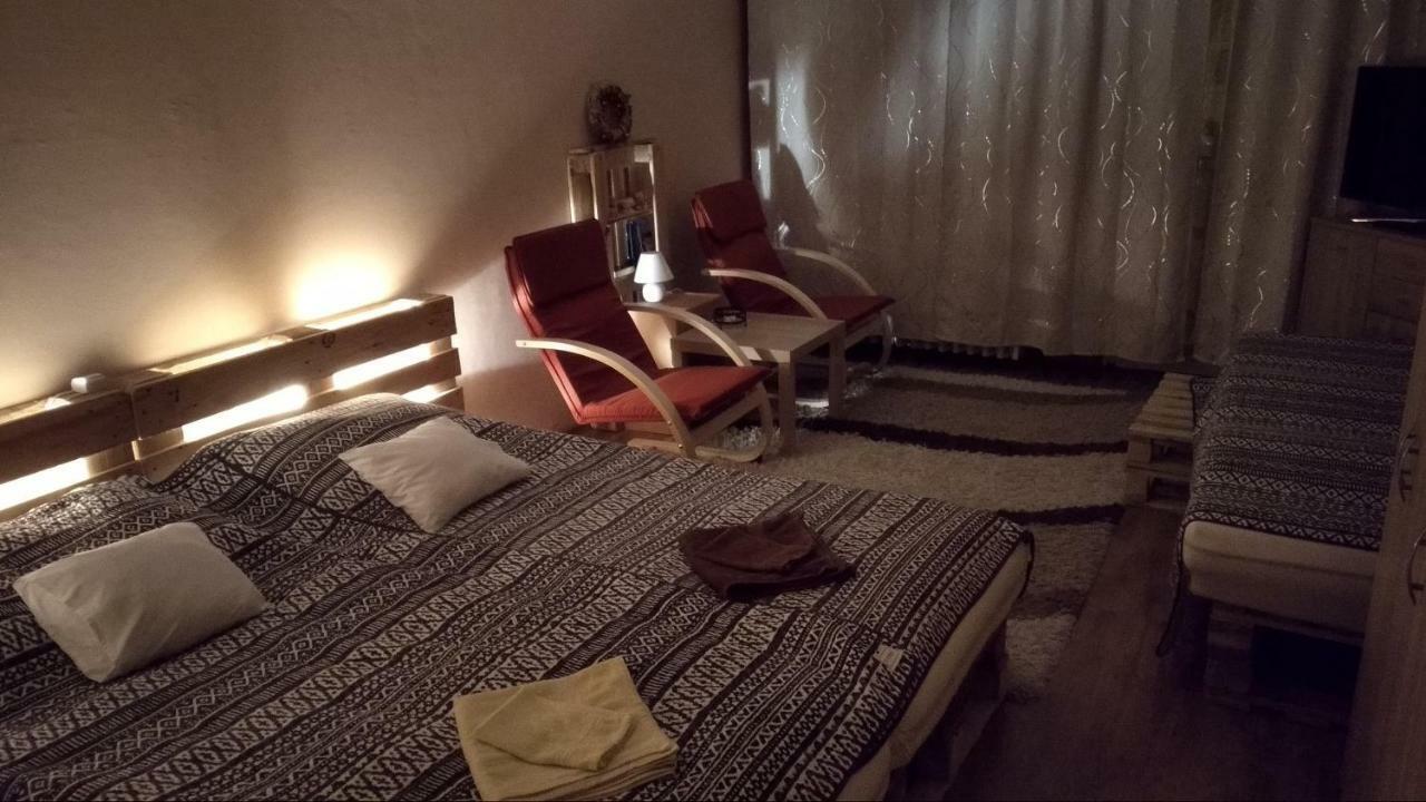 Gesztenyes Apartman Miskolc Exterior foto