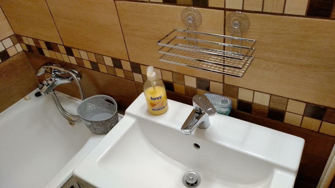 Gesztenyes Apartman Miskolc Exterior foto